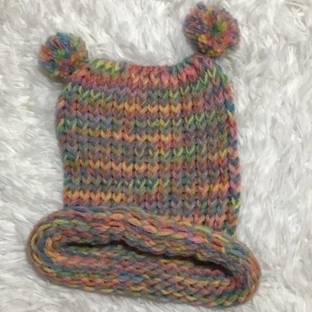 🛍Multicolor Knit Roll Trim Pom Pom Hat
